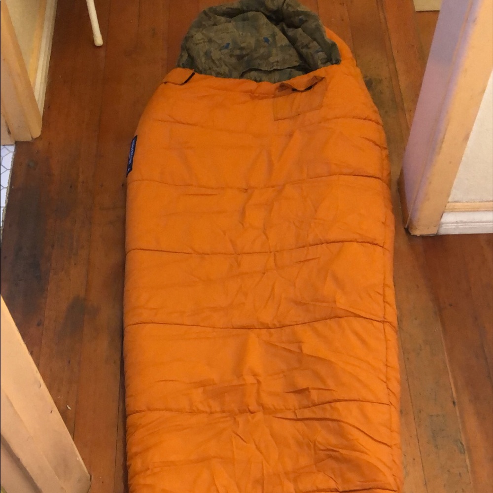 SOLD 🚨 REI KINDERCONE Quallofil Sleeping Bag